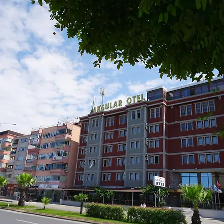 Hotel (1300 M²), 4 Schlafzimmer Und 1 Eigene Badezimmer In Stadtzentrum 4*